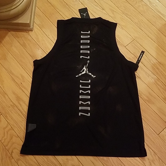 NWT Men's size M Jordan Retro Jersey - Picture 7 of 10